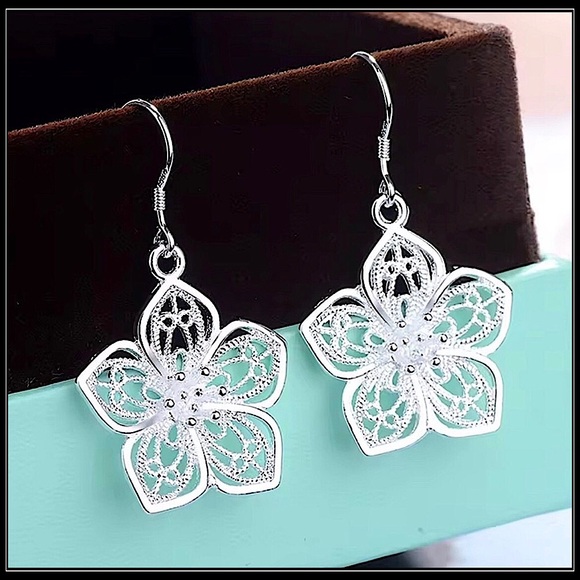 925 Sterling Silver Jewelry - Clearance! NEW 925 SILVER SPRING DAHLIA  FLOWER GARDEN EARRINGS